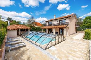 Lux pool Villa Zen