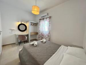 Vlychada Black Beach Suites One Block to Sea & Free-car