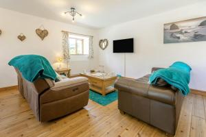 3 Bed in Bude oc-harve