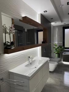 Modern Apart 203
