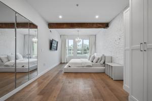 2BR Downtown Luxury Loft w Direct Elevator Entry