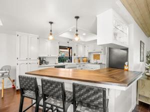 The Del Mar Haven - Luxurious Retreat in Fresno