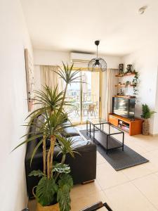 Stunning Sea View Resort Pools Spa Gym Balcony