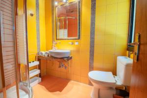 Villa Fuoco, a luxury villa with private pool, 10 mins drive from the beach