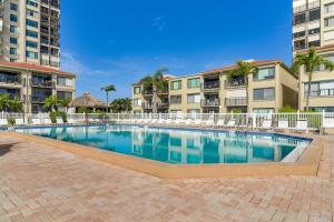 Pool Access! Extended Base 2 Mi to St Pete Beach