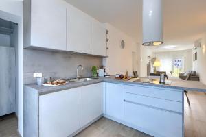 Blue Wave Apartment Valkane - 3 Min Walk to Sea