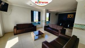 Flat Familiar 4 Adultos e 1 Criança - Caldas Novas Flat - Antigo Golden Express - Hotférias