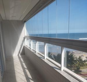 Apartamento Pé na Areia - Praia Grande