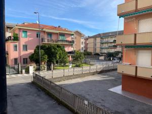 Casa Vera- luminoso bilocale centrale a due passi dal mare