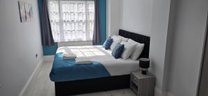 Tavistock House, Flat 2