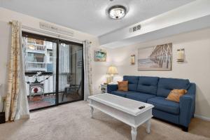SandleWoods 102B