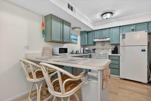 SandleWoods 102B