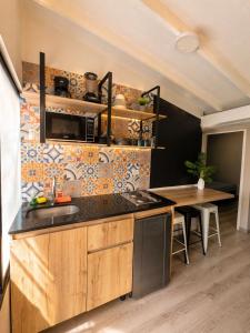 PROVENZA Poblado Apartamento para 4 personas MAN302 By Roots Rentals