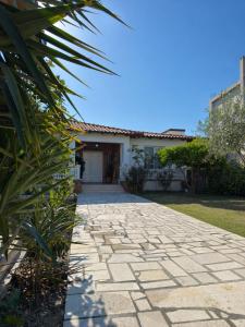Comfortable Private Villeta Near Beach By Arial