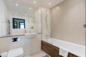 Bright 3BDR Canalside Flat in Hackney