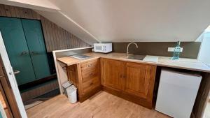 Studio James style cabane chic grand lit - parking