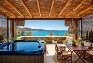 Syros Luxury Seaview Wellness Suite Finikas