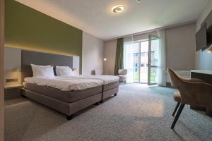 Cozmoss Hotel