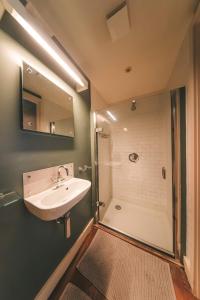 2-Bedroom Maisonette with Large Double Living Room