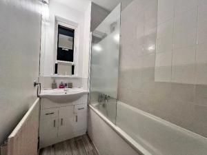 Central 2BR Flat in Holborn & Soho