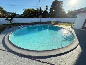 Sunny Cape Coral, free Heated Pool from Nov March No extras Fees