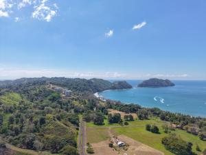 Ocean View Luxury Condo Pool Jacuzzi and Marina Access Playa Herradura