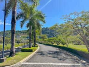 Ocean View Luxury Condo Pool Jacuzzi and Marina Access Playa Herradura