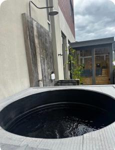 Modern De Waterkant Flat Near V&A Waterfront