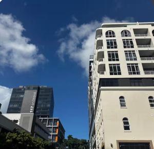Modern De Waterkant Flat Near V&A Waterfront
