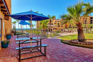 Ocean Front PRINCESA Resort D108-Sandy Beach-Ground Floor-HUGE
