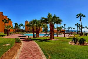 Ocean Front PRINCESA Resort D108-Sandy Beach-Ground Floor-HUGE