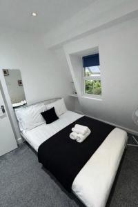 Cozy Yet Spacious Whitechapel Stay Sleeps 4