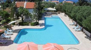 Marsin Hotel & Bungalows