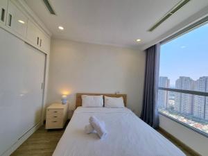Premium Vinhomes Landmark Apartment