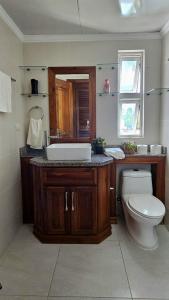 2BR Penthouse with Rooftop in Cortecito Beach Near Restaurants