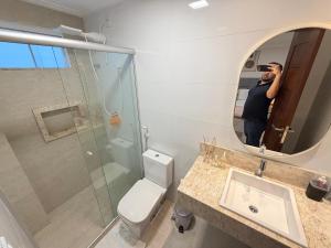 Casa em condomínio com piscina privativa