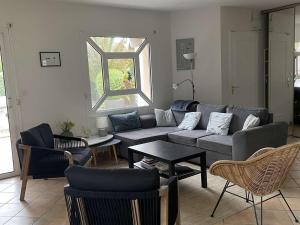 Maison avec piscine chauffée - 8 pers. - FR-1-878-5