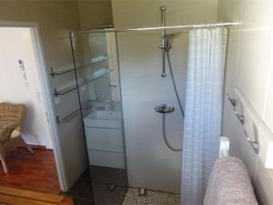 Villa avec piscine chauffée - 8 pers. - FR-1-878-35
