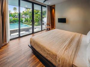 Chers Villa - 5BR Infinity Pool, 10 Min Seminyak