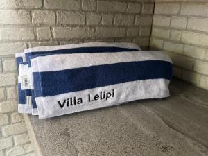 Villa Lelipi, 5 bed, 5 bathroom 5min walk to beach
