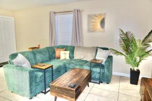 The Gumbo Getaway near Downtown Houma and NOLA