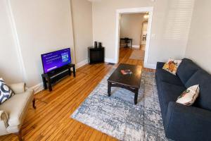 Pet Friendly 1BR St Louis Apartment w Laundry Yard