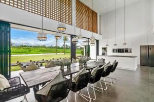 Serena 12 BR Private Pool View With Rice Field View