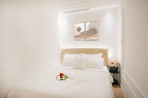 TPlace building HoanKiem lux apartment by SSens Homes