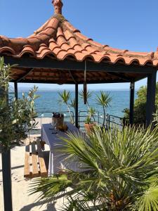 Blue Nights Apartments Eretria
