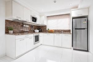 Kata Hills Condo with Terrace & Sea View O910