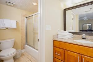 Phoenix V 817 condo