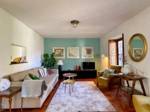 Lovenest: romantic apartment overlooking the lake