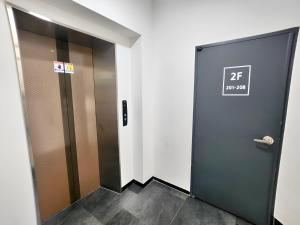 홍대입구 신촌역