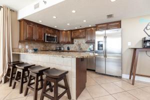 Phoenix V 401 condo
